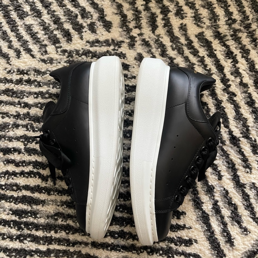 Alexander McQueen sneakers - Picture 3 of 7